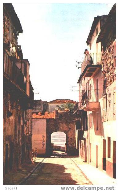 Porto Vecchio - La Vieille Porte Genoise Dominant Le Golfe - Corse