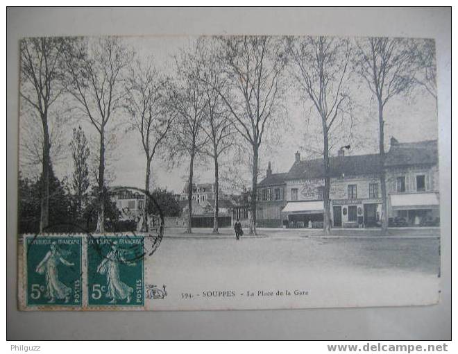 Carte Postale SOUPPES 77 LA PLACE DE LA GARE - Souppes Sur Loing