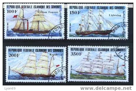 COMORES BATEAUX VOILIERS - Comores (1975-...)