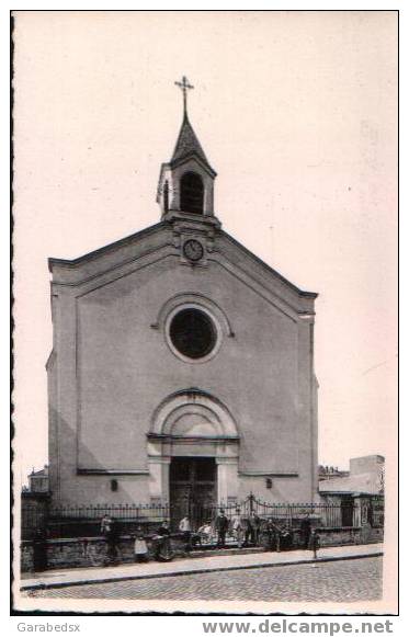 Carte De MALAKOFF LA TOUR - L'Eglise. - Malakoff