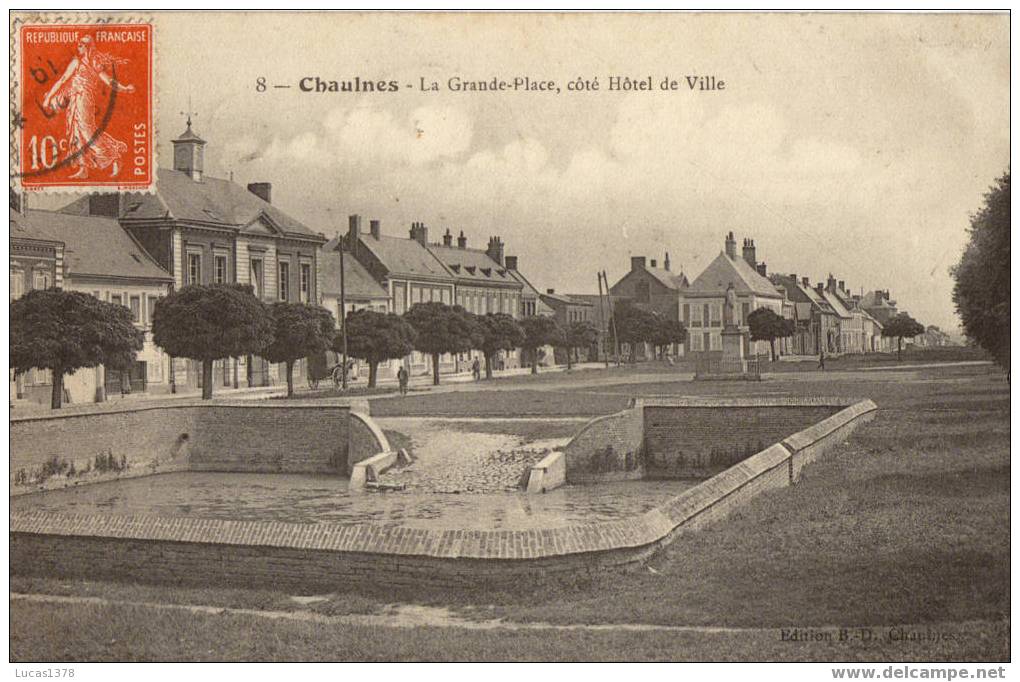 80 / CHAULNES / LA GRANDES PLACE / COTE HOTEL DE VILLE / RARE + - Chaulnes