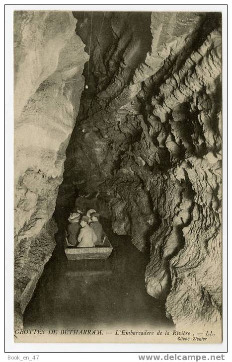 {27021} 64 Pyrénées Atlantiques Grottes De Bétharram , L' Embarcadère De La Rivière , Animée - Lestelle-Bétharram