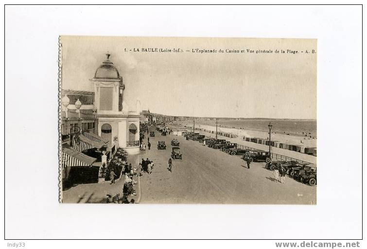 "LA BAULE-SUR-MER - L'ESPLANADE DU CASINO ET VUE GENERALE DE LA PLAGE" (LOIRE-INF.) - Casinos