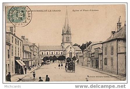 CPA 51 MOURMELON LE GRAND - Eglise Et Place D'Armes - Mourmelon Le Grand