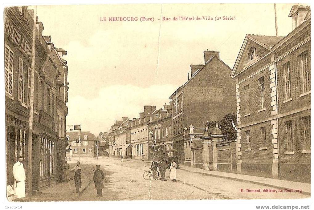 Le Neubourg Rue De L´hotel De Ville - Le Neubourg