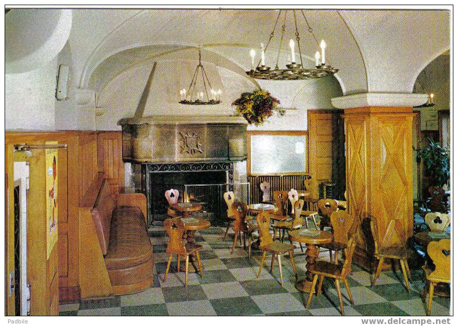 Carte Postale Des Trois Epis -le Hall Du Centre Médical M.G.E.N. - Trois-Epis