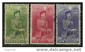 NEW ZEALAND 1953/7 ELIZABETH II ON HORSE KEY VALUES VF USED SCOTT # 299/301 - YVERT # 337B/339 - Used Stamps