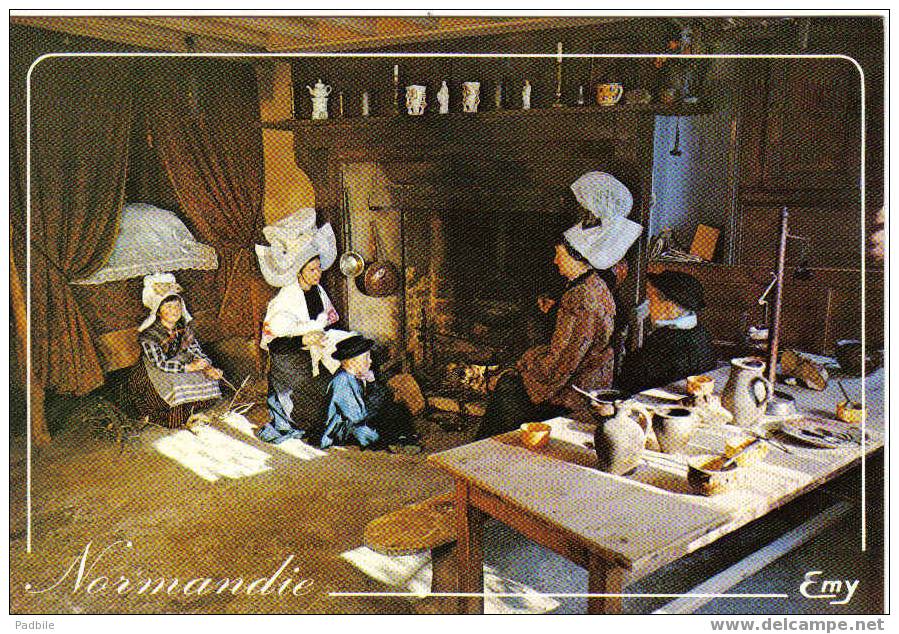Carte Postale Animée De Normandie - Préparation De Galette De Sarrasin En Famille - Haute-Normandie