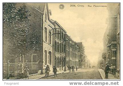 Belgique:CINEY(Namur.) :Rue Pierrevennes.1921.Rue Animée.Cachet Ambulant:Jemelle-Bruxelle S. - Ciney