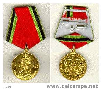 USSR: Medal For The 20th Year Of Victory In WW II - Russie