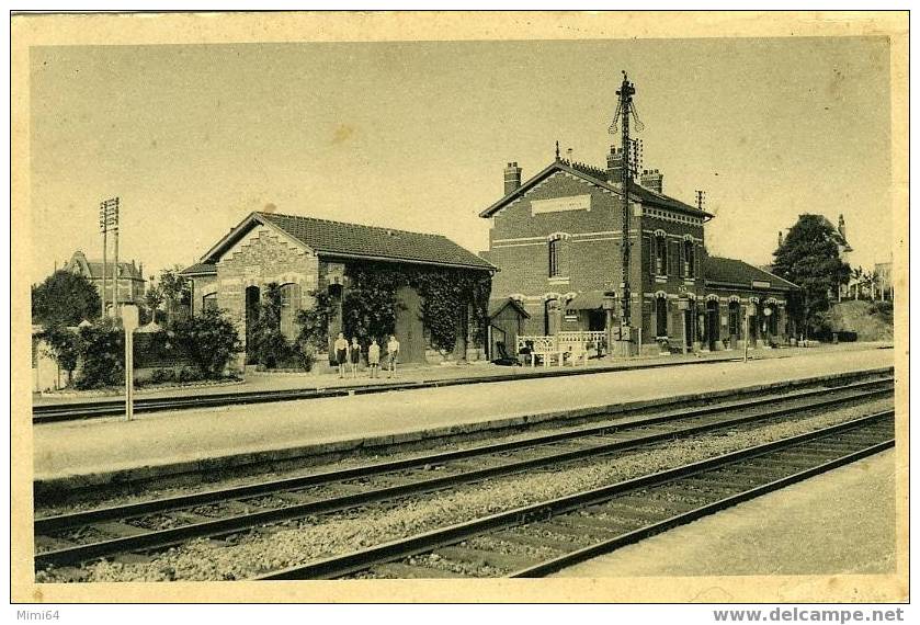 D .  80 . VILLERS - BRETONNEUX .  LA GARE . - Villers Bretonneux