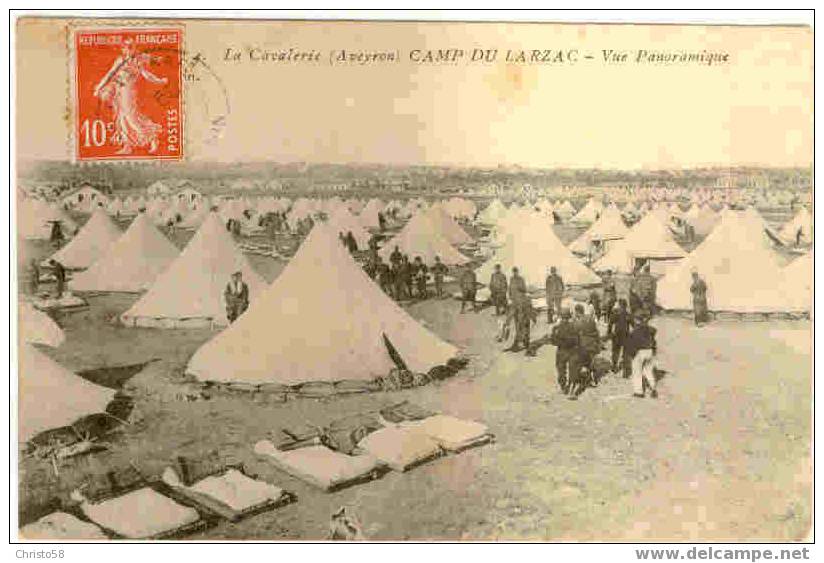 12  CAMP DU LARZAC   Vue Panoramique  Animée - La Cavalerie