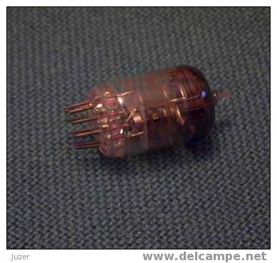 Russia: RADIO VALVE/TUBE 6Zh9P USED (1988) - Tubes