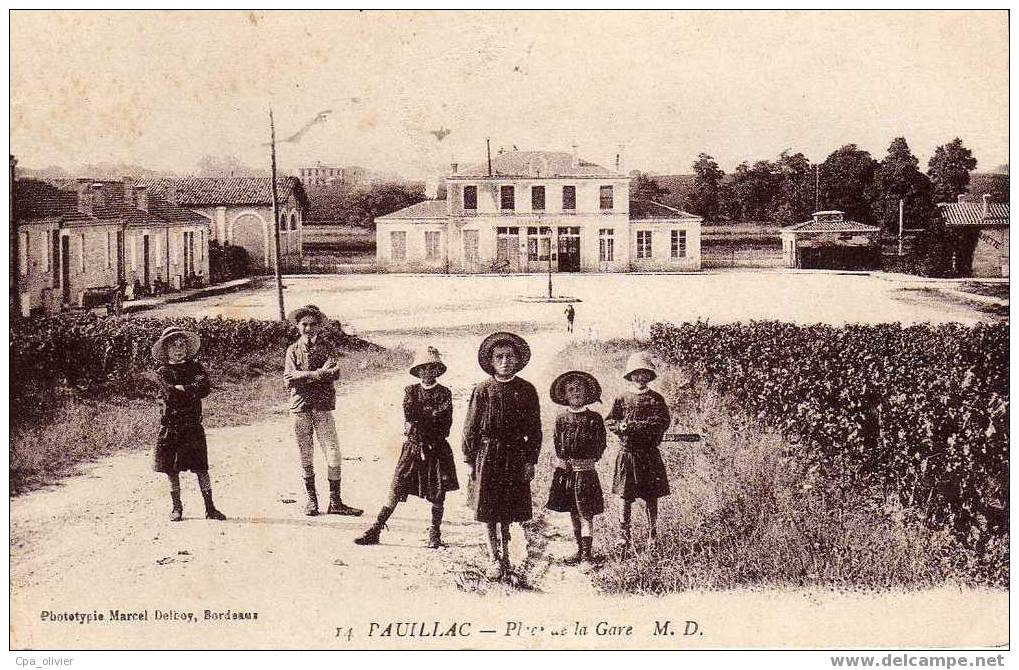 33 PAUILLAC Place De La Gare, Animée, Ed Delboy 14, 191? - Pauillac