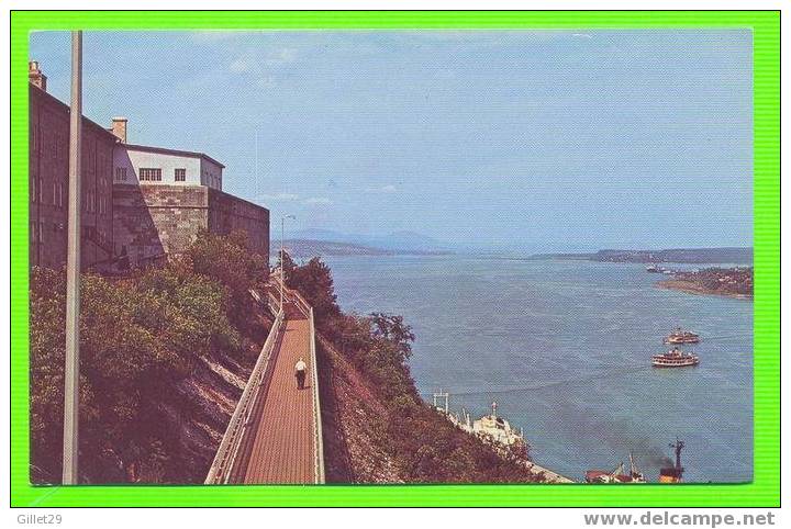 QUÉBEC - LA PROMENADE DES GOUVERNEURS - - Québec - La Cité