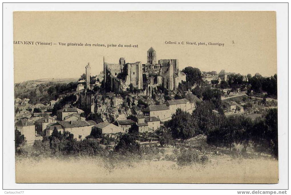 J24 - CHAUVIGNY - Vue Générale Des Ruines Prise Du Sud-Est (légende Imprimée En Biais) - Chauvigny