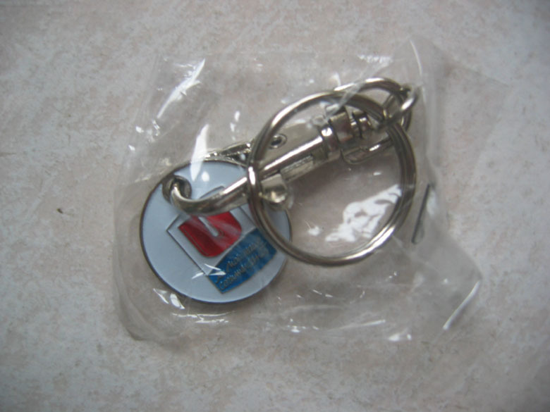 Jeton De Caddie Magasin U Avec Son Porte-clefs (neuf) - Trolley Token/Shopping Trolley Chip