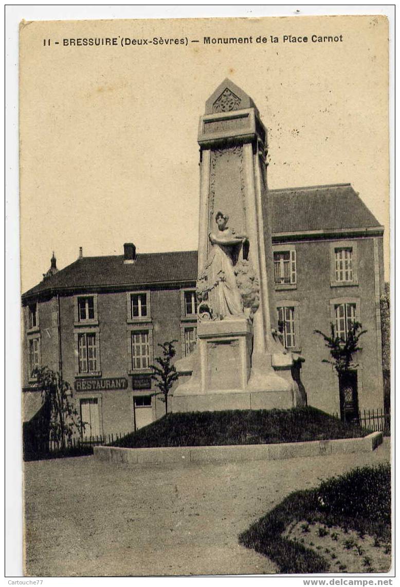 J25 - BRESSUIRE - Monument De La Place Carnot - Bressuire
