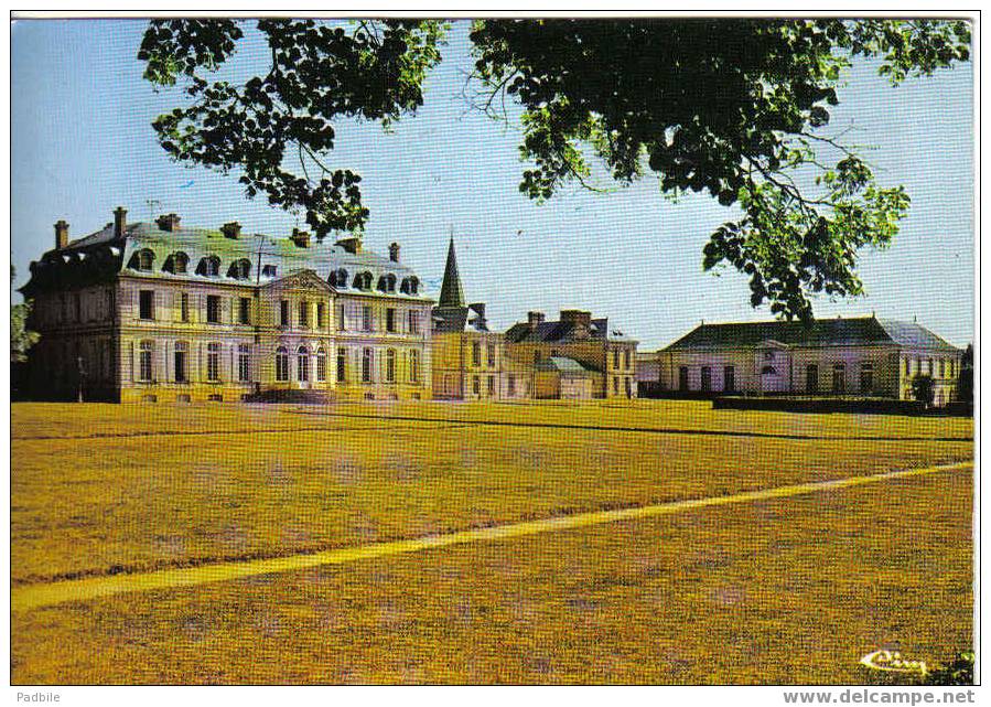 Carte Postale Le Grand Lucé  La Maison De Cure - Le Grand Luce