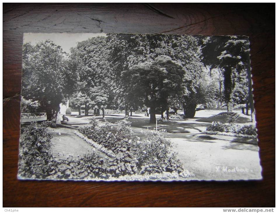 SAINT GERMAIN EN LAYE  LE JARDIN ANGLAIS - St. Germain En Laye (castle)