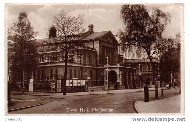 CHELTENHAM , Town Hall, Real Photo. - Cheltenham