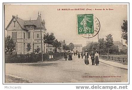 CPA 61 LE MESLE SUR SARTHE - Avenue De La Gare - Le Mêle-sur-Sarthe