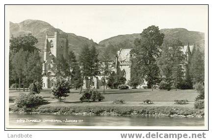 9762 Dunkeld Cathedral - Perthshire