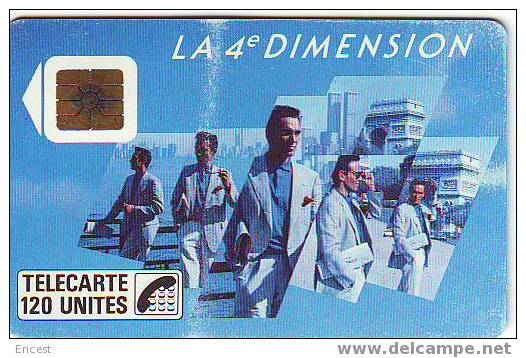 4EME DIMENSION HOMMES 120U SO2 11.88 ETAT MOYEN (carte Redressée Voir Scan) - 1988