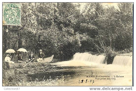 16 - CHARENTE - MANSLE - ECLUSE Sur La CHARENTE En GROS PLAN - BARQUE ANIMEE De DEMOISELLES - OMBRELLE - Edit. COMBAUD - Mansle