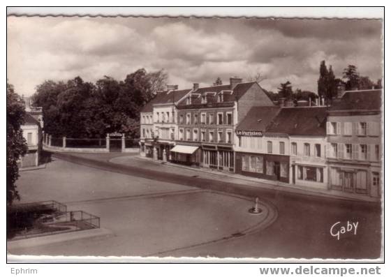 BRETEUIL-SUR-ITON - Place Laffitte Et Colonie Scolaire - Breteuil