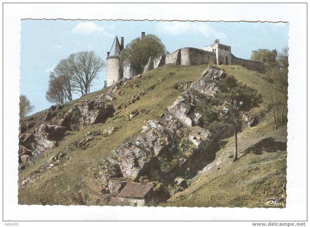 SAINTE-SUZANNE - Le Château Et Ses Remparts - Sainte Suzanne