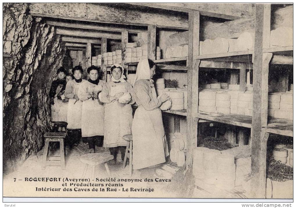 ROQUEFORT - Société Anonyme Des Caves Et Producteurs Réunis. Intérieur Des Caves De La Rue. Le Revirage - Roquefort