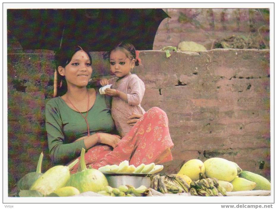 KATHMANDOU 1982.- Femme Et Fillette. - Népal