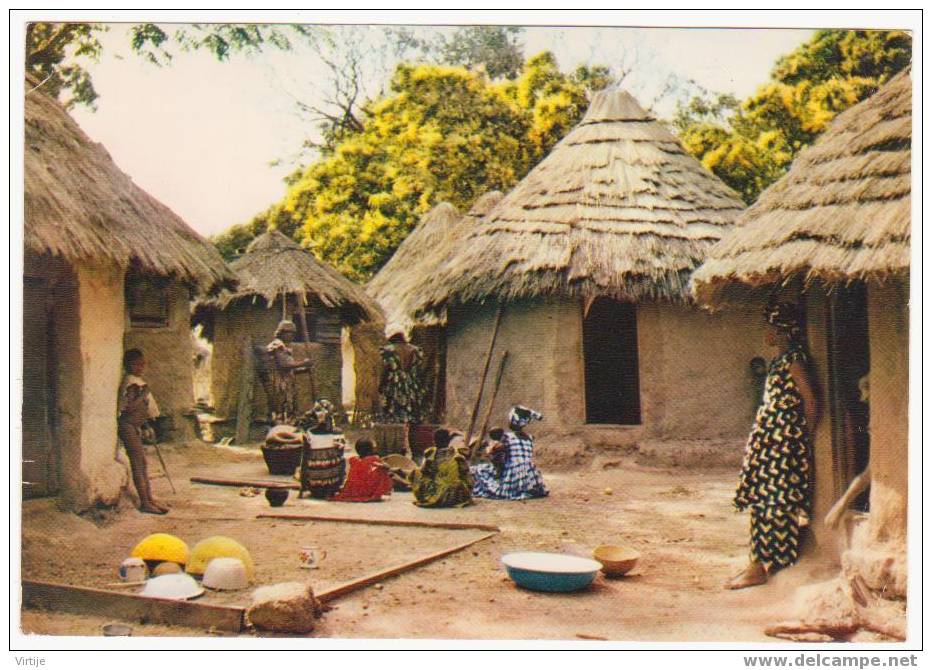 Village Africain.- 3481. Africa In Pictures. Sans Doute Tchad - Tchad