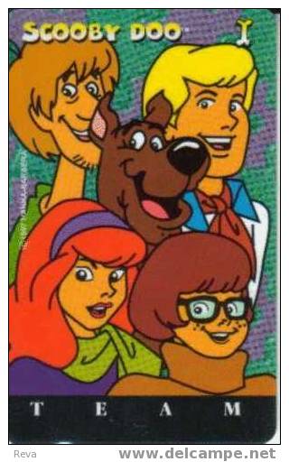 SINGAPORE $5  SCOOBY DOO  WOMAN  DOG   ANIMAL  ANIMALS CARTOON  DISNEY  CODE:121SIGB  SN ON THE MIDDLE - Singapore