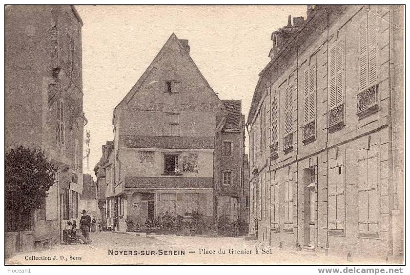 89 - YONNE - NOYERS SUR SEREIN - PLACE DU GRENIER A SEL - TRES BELLE CPA - Noyers Sur Serein