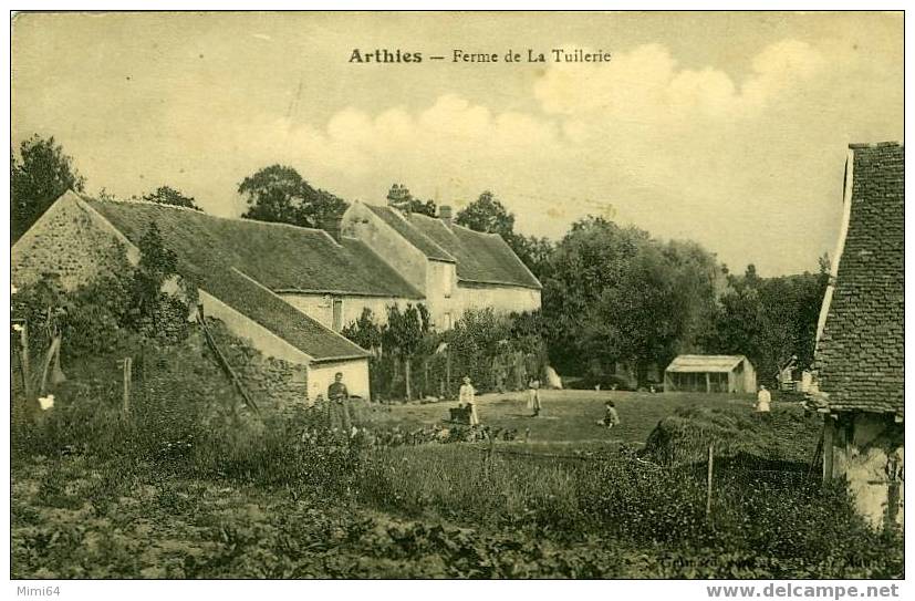 95 .  ARTHIES .  FERME DE LA TUILERIE . - Arthies