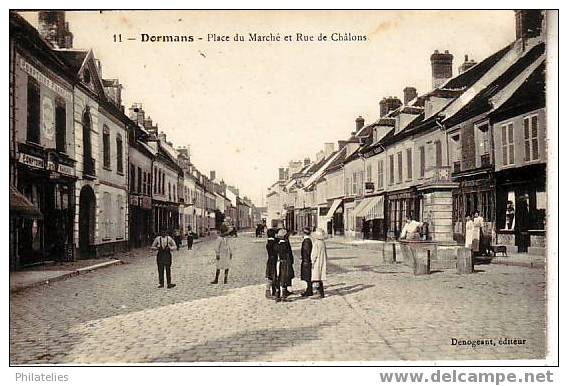 DORMANS  PLACE DU MARCHE  ET RUE DE CHALONS 1916 - Dormans