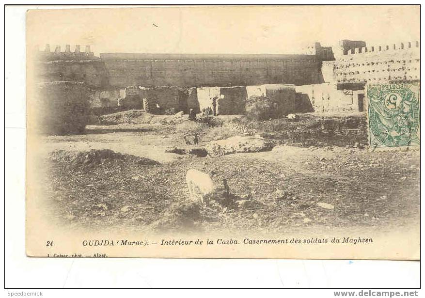 5443 MAROC OUDJDA Intérieur De La Casba. Casernement Des Soldats Du Maghzen 24 Geiser - Autres & Non Classés