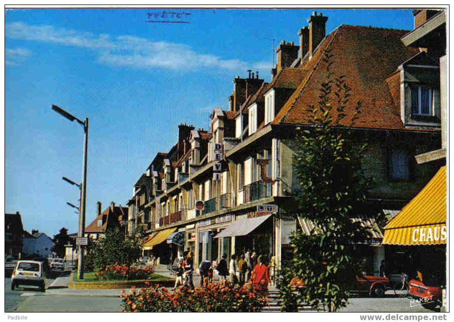 Carte Postale  Yvetot  " Le MAIL " - Yvetot