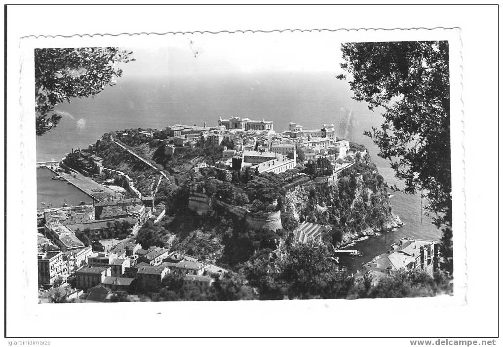 MONACO (Principato Di) - 1949 - Ville Sur Son Rocher - Viaggiata - In Buone Condizioni - DC0395. - Multi-vues, Vues Panoramiques