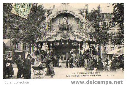 Neuilly Sur Seine    92     Les Montagnes Russes Circulaires. Manège. Fête Foraine  (voir Scan) - Neuilly Sur Seine