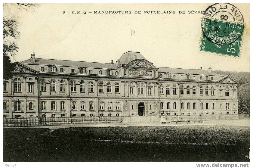 92 .  SEVRES .  MANUFACTURE DE PORCELAINE . - Sevres