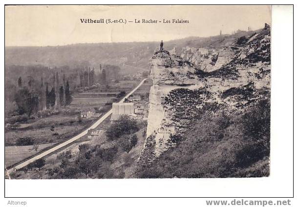 Le Rocher Et Les Falaises - Vetheuil