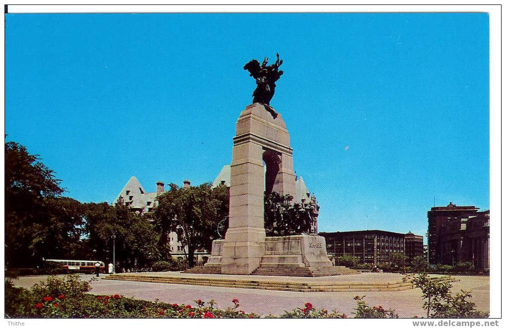 OTTAWA The National War Memorial - Confederation Square - Ottawa