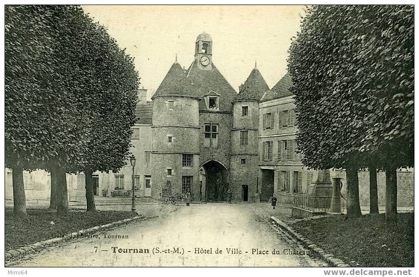 77 .  TOURNAN .  HOTEL DE VILLE . PLACE DU CHATEAU . - Tournan En Brie