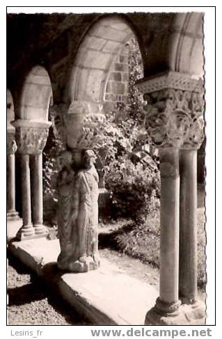 CPA - ST BERTRAND DE COMMINGES - 85 - LE CLOITRE - PILIER DES QUATRE EVANGELISTES - C. A. P. - Saint Bertrand De Comminges