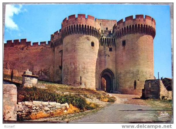 CP De VILLENEUVE LES AVIGNON " Les Tours Jumelles De L'entrée " . - Villeneuve-lès-Avignon