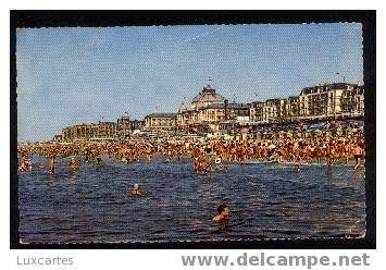 SCHEVENINGEN. STRAND MET KURHAUS. - Scheveningen