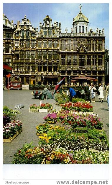 BRUXELLES GRAND PLACE ET MARCHE AUX FLEURS ANIMATION - Mercati